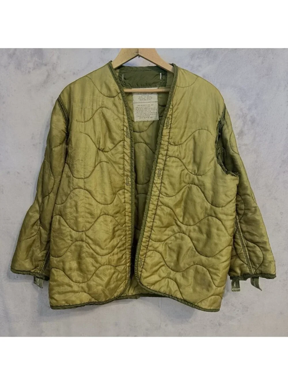 Vintage Military Liner Jacket Nylon Insulated Mens Small Green